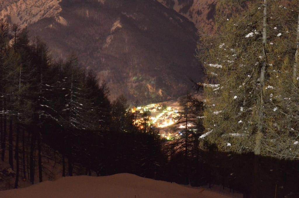 Residence Cianfuran Bardonecchia Buitenkant foto